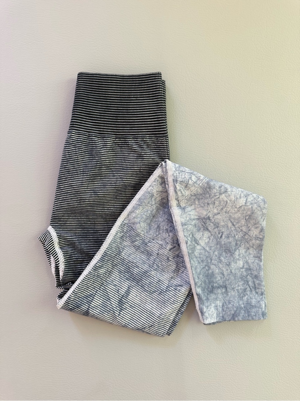 Women's Ebb to Train Blue Ombré Leggings Denim Print - No size Tag